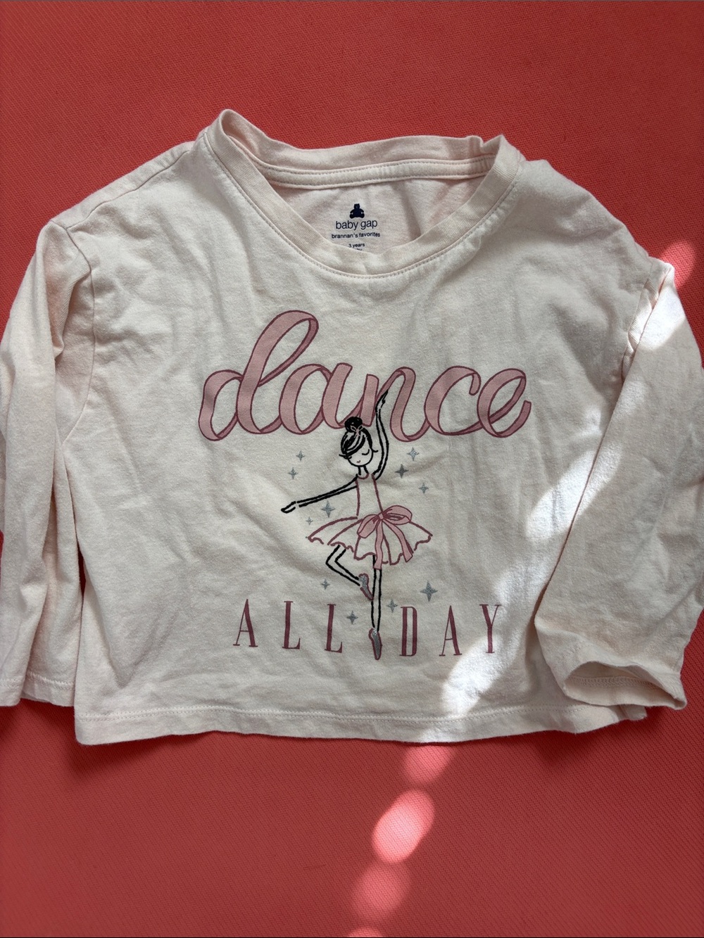 GAP Cream Long-Sleeve 'Dance All Day' Ballet Graphic Tee